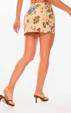 New PrettyLittleThing Floral Mini Skirt Cream