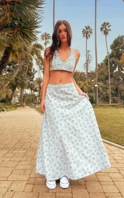 Hot PrettyLittleThing Floral Print Halterneck Bralet Cream