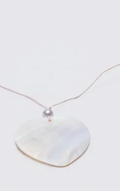 PrettyLittleThing Necklaces*Heart Stone String Necklace