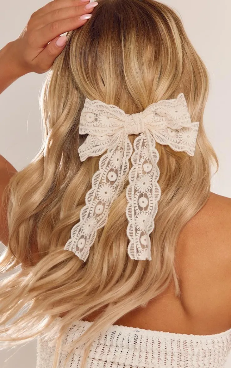 PrettyLittleThing Hair Accessories*Lace Bow Hair Clip