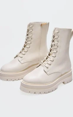 PrettyLittleThing Ankle Boots*Lace Up Chunky Boots