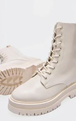 PrettyLittleThing Ankle Boots*Lace Up Chunky Boots