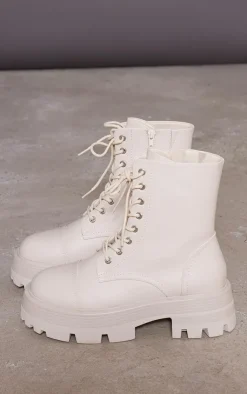 PrettyLittleThing Biker Boots*Lace Up Chunky Sole Combat Boots