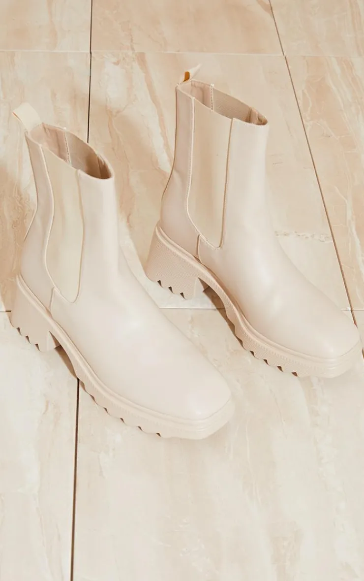 PrettyLittleThing Heeled Boots*Matte PU Chelsea Heeled Ankle Boots