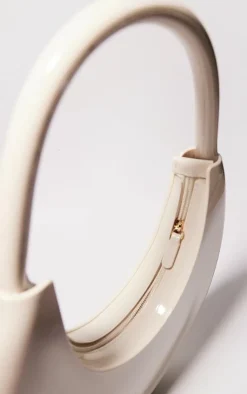 PrettyLittleThing Shoulder Bags*Patent PU Round Shoulder Bag