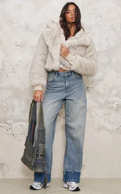 PrettyLittleThing Faux Fur Coats*Plush Faux Fur Collar Detail Coat