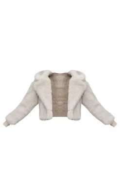 PrettyLittleThing Faux Fur Coats*Plush Faux Fur Collar Detail Coat
