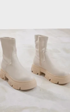 PrettyLittleThing Ankle Boots*Pu Textured Extreme Cleated Sole Ankle Sock Boots