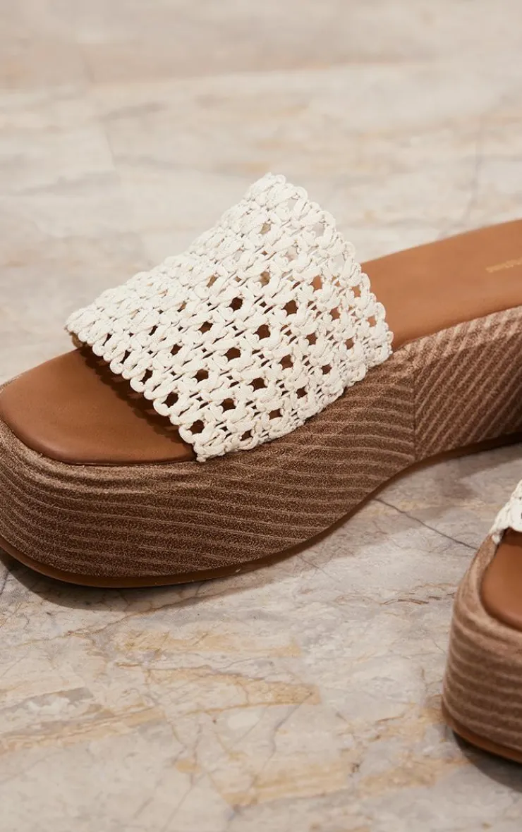 PrettyLittleThing Flat Sandals*Round Toe Crochet Strap Platform Flat Sandals
