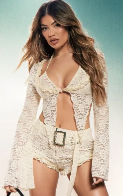 Best PrettyLittleThing Sheer Broderie Lace Belted Hot Pants Cream