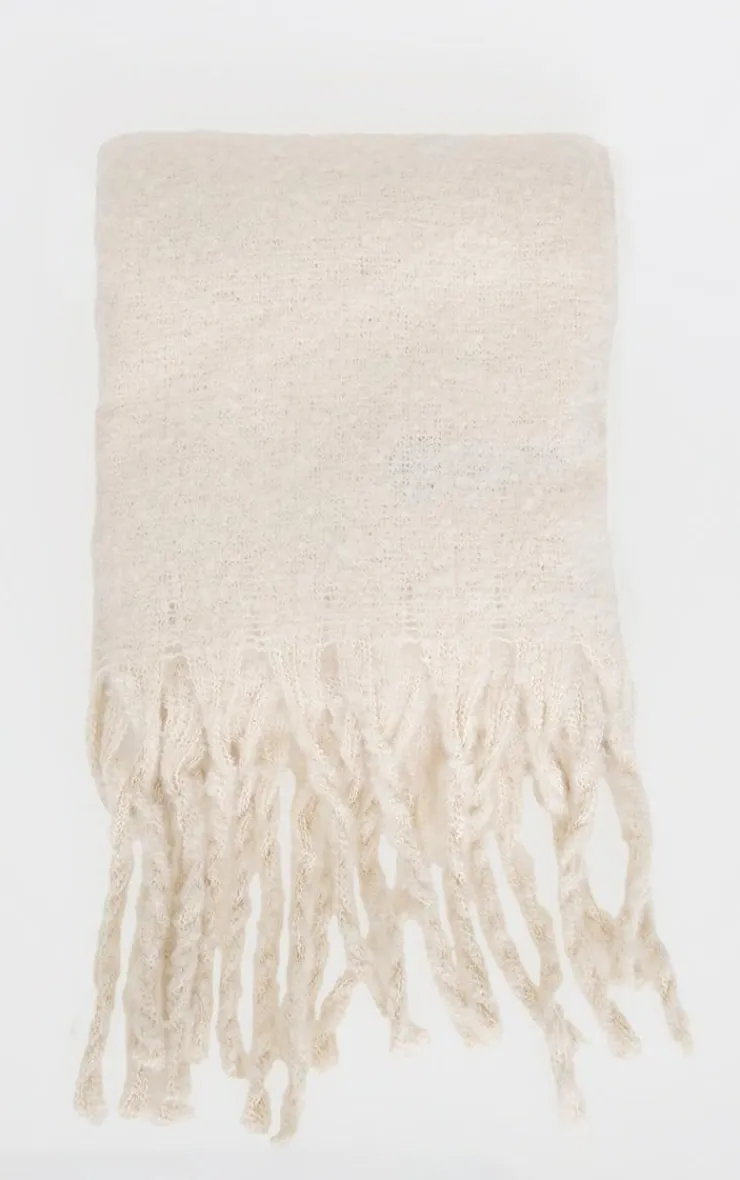 PrettyLittleThing Scarves & Gloves*Soft Blanket Tassel Scarf