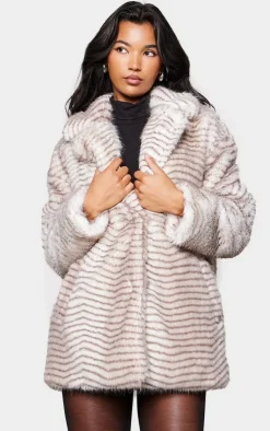PrettyLittleThing Faux Fur Coats*Stripe Faux Fur Collar Detail Coat
