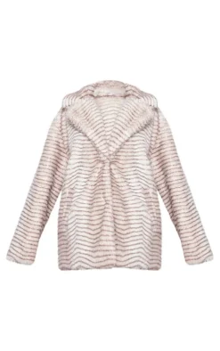 PrettyLittleThing Faux Fur Coats*Stripe Faux Fur Collar Detail Coat