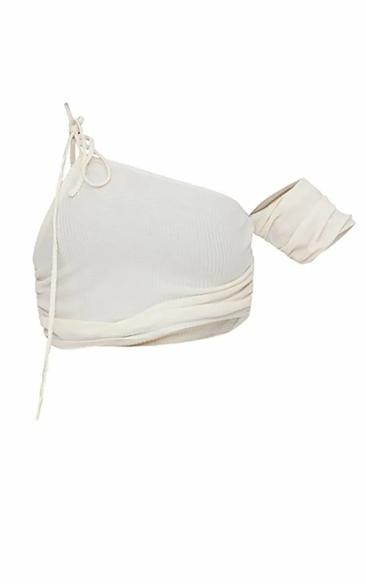 Best PrettyLittleThing Textured Asymmetric One Shoulder Crop Top Cream
