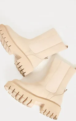 PrettyLittleThing Wide Fit Boots*Wide Fit Faux Suede Ribbed Chunky Sole Chelsea Ankle Boots