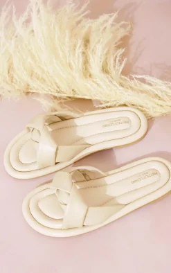 PrettyLittleThing Wide Fit Sandals*Wide Fit Real Leather Round Toe Thick Woven Strap Flat Sandals