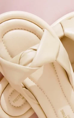 PrettyLittleThing Wide Fit Sandals*Wide Fit Real Leather Round Toe Thick Woven Strap Flat Sandals
