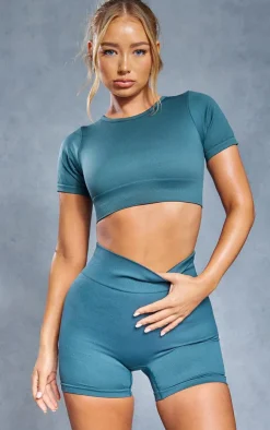 PrettyLittleThing Workout Tops*Basic Seamless Cropped T-shirt