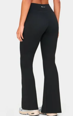 PrettyLittleThing Yoga Pants*Sculpt Pintuck Detail Straight Leg Yoga Pants