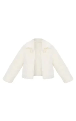 PrettyLittleThing Faux Fur Coats*Plush Faux Fur Toggle Detail Jacket