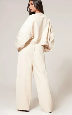 PrettyLittleThing Cream Sweatsuits*Premium Basic Crew Neck Cropped Sweatshirt