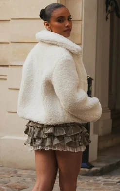 PrettyLittleThing Faux Fur Coats*Toggle Detail Faux Fur Jacket
