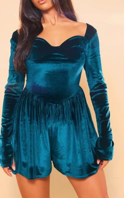 PrettyLittleThing Christmas Shop*Velvet Cup Detail Long Sleeve Skater Romper