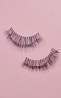 PrettyLittleThing False Eyelashes*Eylure Naturals 035 Lashes