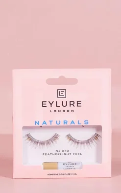 PrettyLittleThing False Eyelashes*Eylure Naturals 070 Lashes