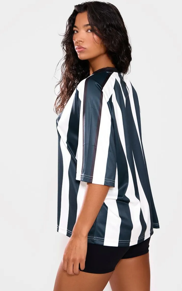 PrettyLittleThing T-Shirts*Striped Oversized Football T-shirt