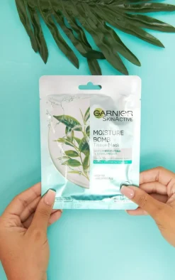 PrettyLittleThing Face Masks*Garnier Moisture Bomb Hydrating Tea Face Sheet Mask Combination Skin