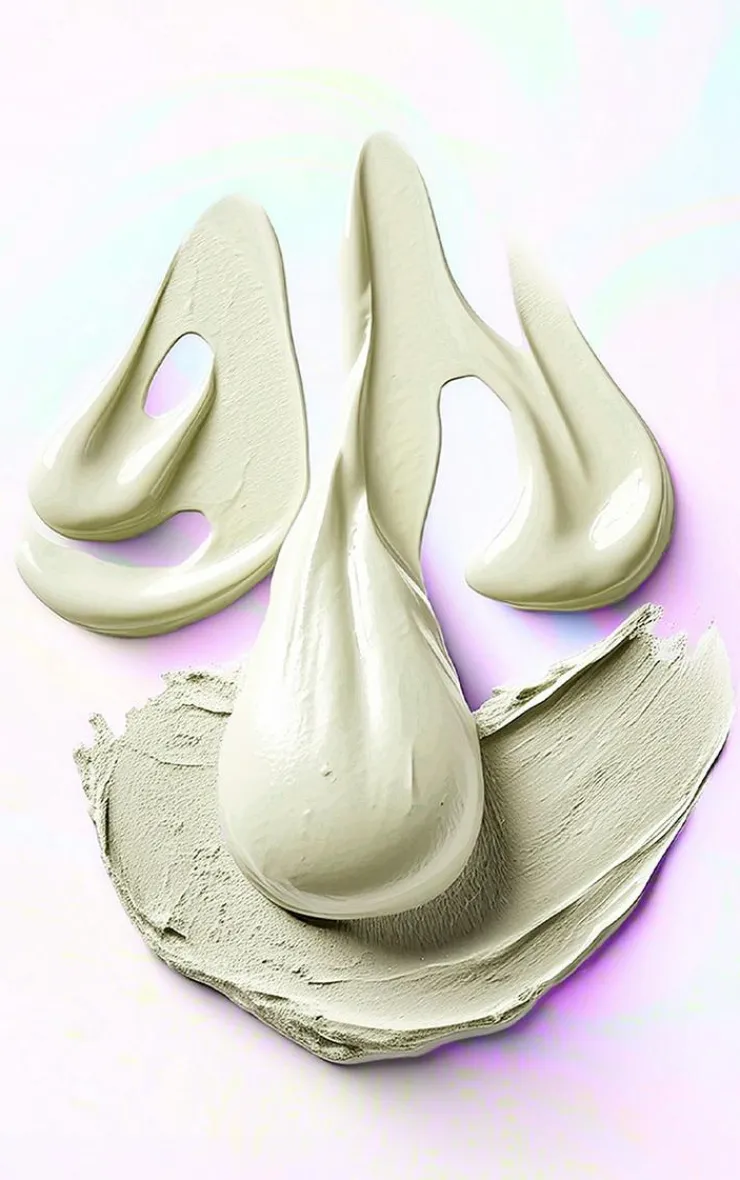 PrettyLittleThing Face Masks*Glow Hub Grow & Glow Mud Mask