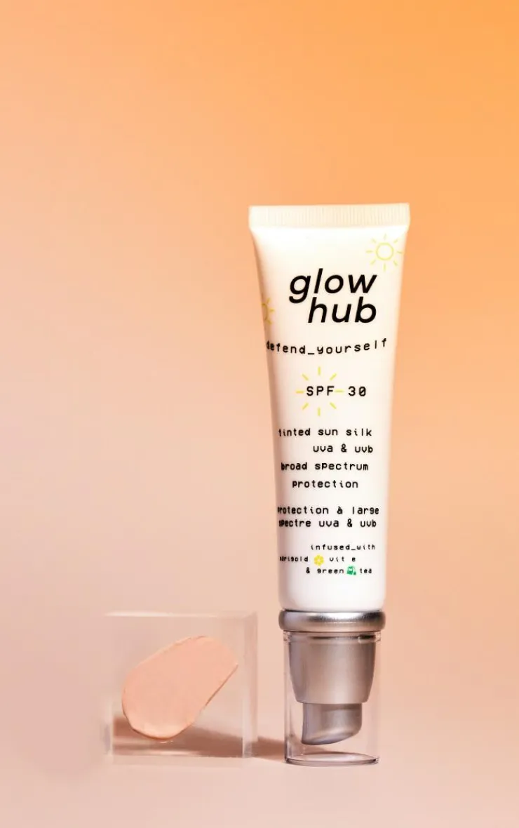 PrettyLittleThing Sun Care*Glow Hub Tinted Sunsilk SPF 30 -