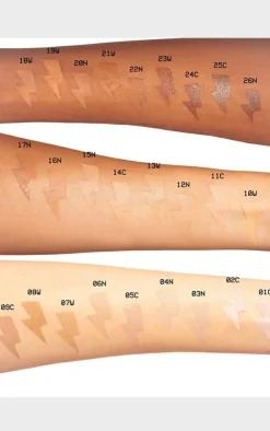 PrettyLittleThing Contouring*Glow Hub Under Cover High Coverage Zit Zap Concealer Wand Shade