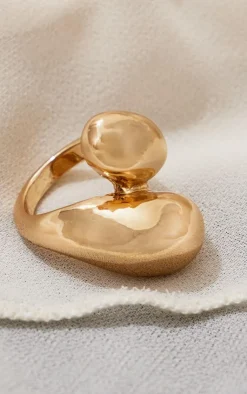 PrettyLittleThing Rings*Chunky Swirl Ring