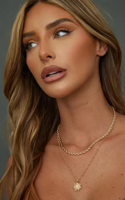 PrettyLittleThing Necklaces*Iridescent Sun Pendant Layered Necklace