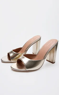 PrettyLittleThing Mules*Metallic Basic Block Heeled Mule Sandals