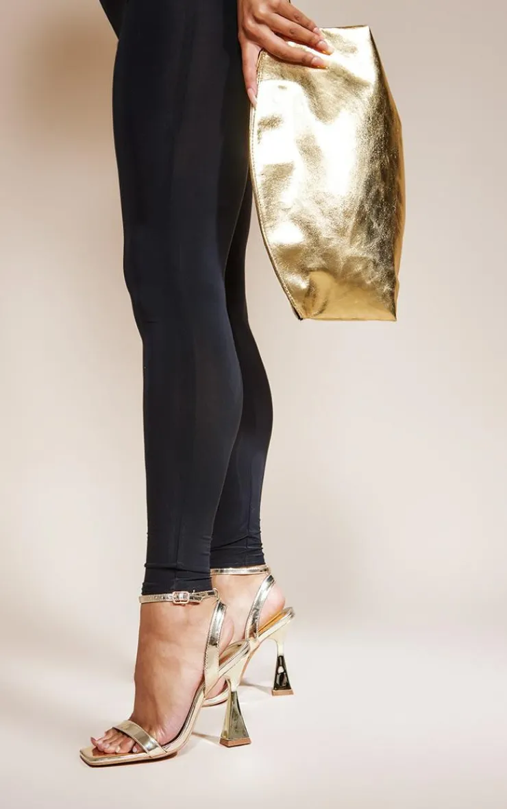 PrettyLittleThing Mid Heels*Patent PU Mid Flare Heeled Sandals