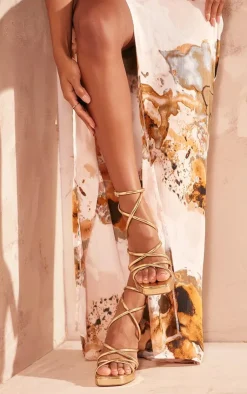 PrettyLittleThing Platform Sandals*PU Square Toe Tube Strap Platform Block Heeled Sandals