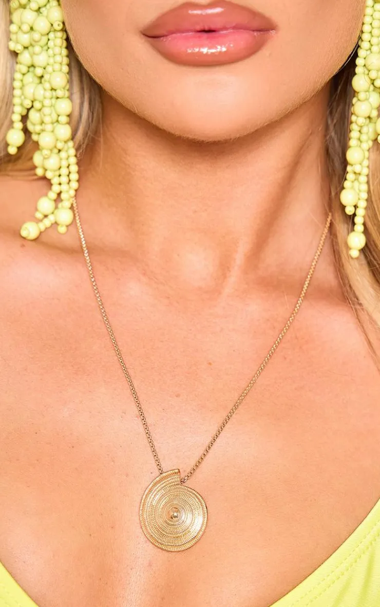PrettyLittleThing Necklaces*Shell Pendant Necklace