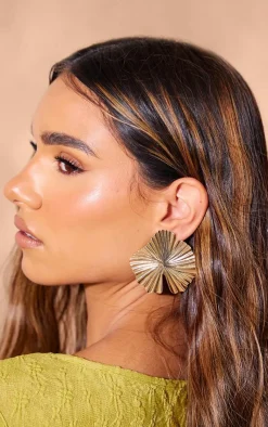 PrettyLittleThing Statement Earrings*Textured Large Floral Stud Earrings