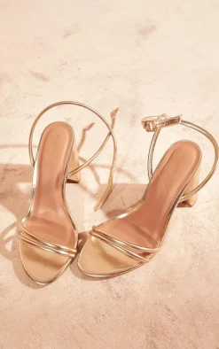 PrettyLittleThing Wide Fit Sandals*Wide Fit Metallic PU Round Toe Barely There Block High Heeled Sandals