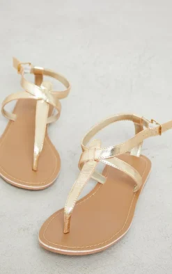 PrettyLittleThing Wide Fit Sandals*Wide Fit Real Leather Basic Toe Thong Strap Flat Sandals