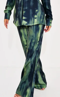 Hot PrettyLittleThing Abstract Print Wide Leg Pants Green