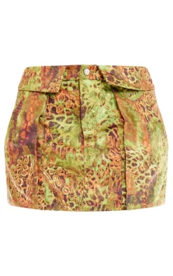 New PrettyLittleThing Animal Printed Structured Cargo Style Mini Skirt Green