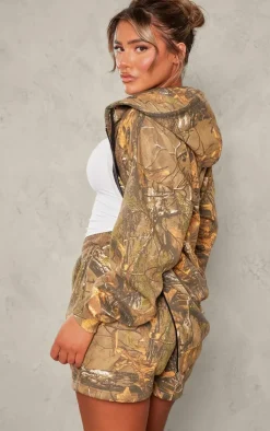 Online PrettyLittleThing Green Forest Camo Black Badge Zip Up Oversized Hoodie Forest Green