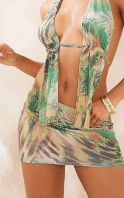 Sale PrettyLittleThing Palm Print Micro Mini Skirt Green