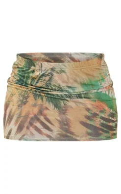 Sale PrettyLittleThing Palm Print Micro Mini Skirt Green