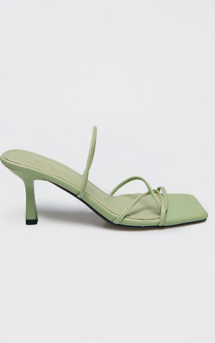 PrettyLittleThing Wide Fit Heels*PU Wide Fit Cross Over Strap Heeled Mules