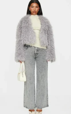 PrettyLittleThing Faux Fur Coats*Cropped Faux Fur Coat